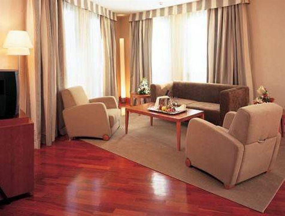 Nh Mendoza Cordillera Hotell Rum bild